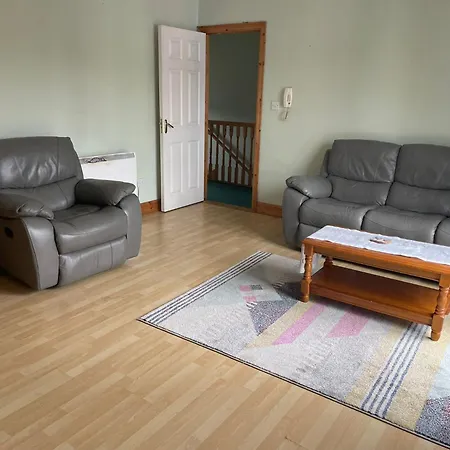 Simple Apartment *